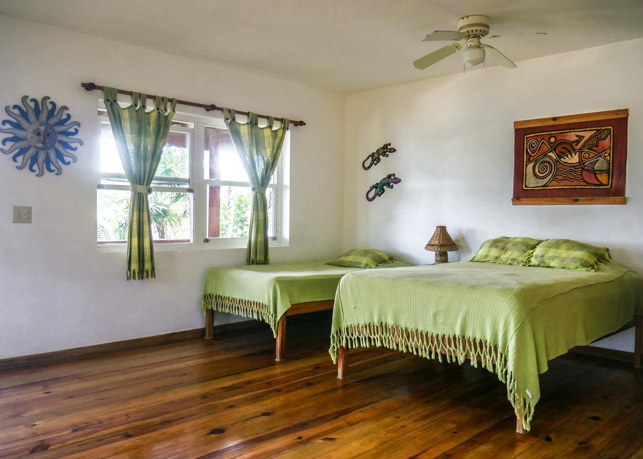 Hotel Posada Las Orquideas,West End Bagian luar foto