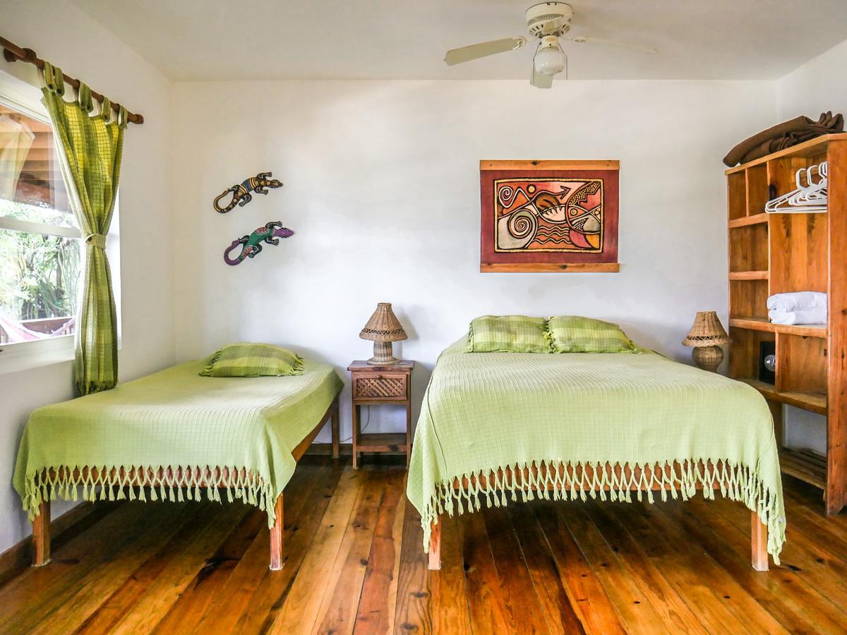 Hotel Posada Las Orquideas,West End Bagian luar foto